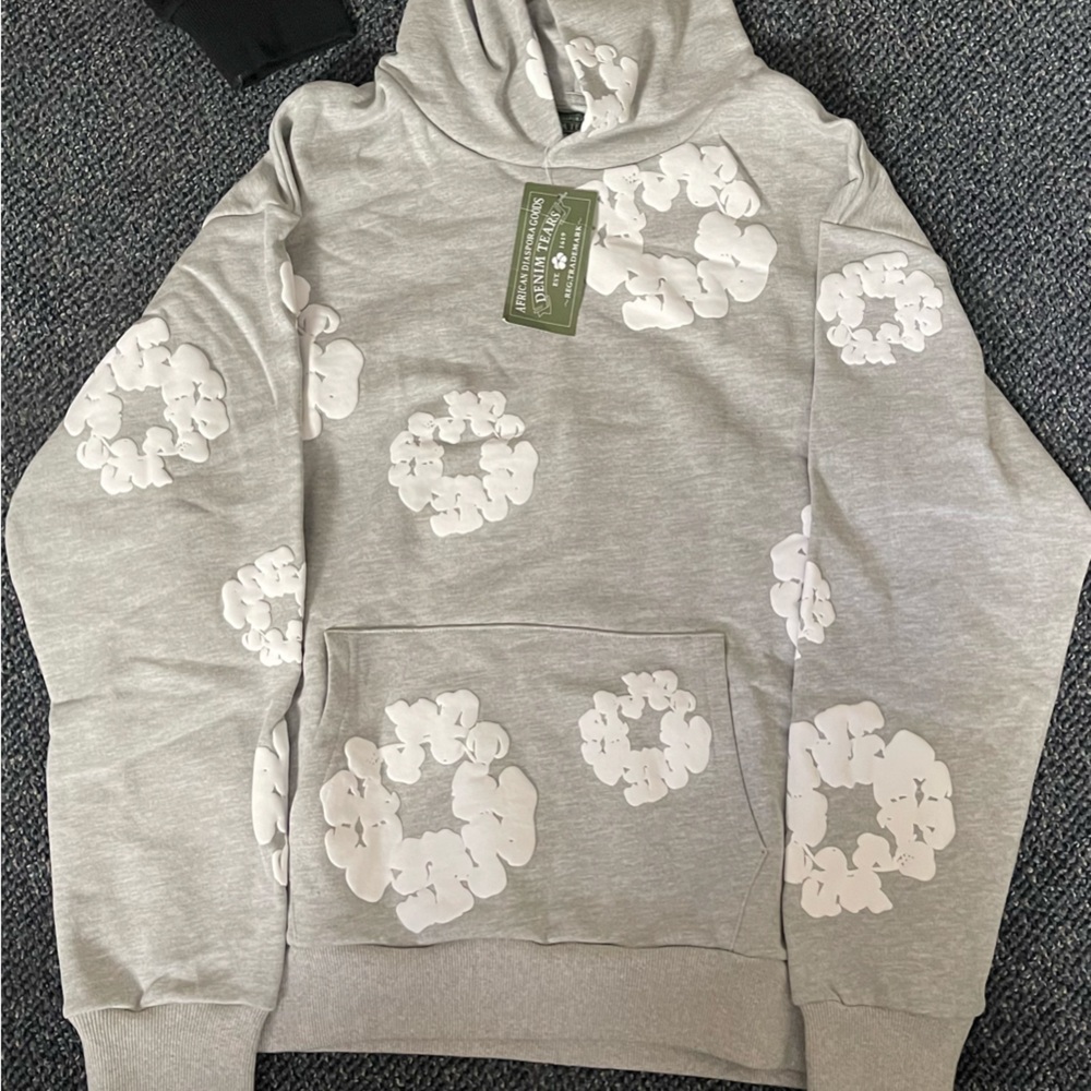 Women's Gray Floral Sweater